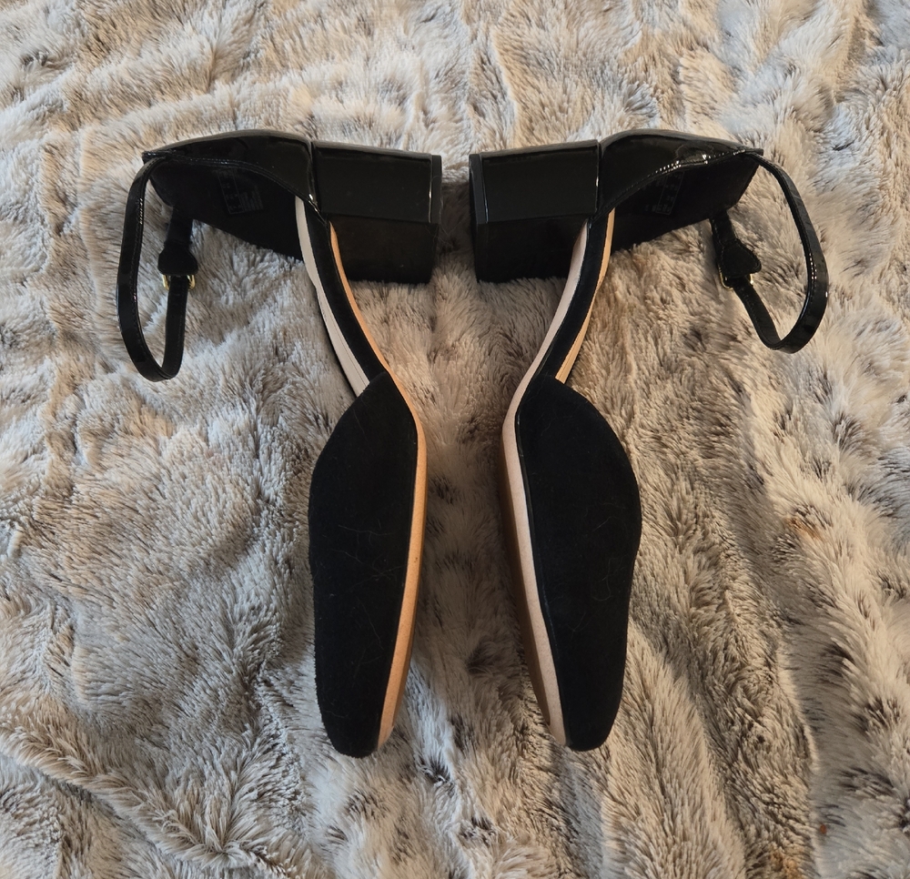 Clark's Size 9.5 Maryjane Heels - Picture 2 of 7